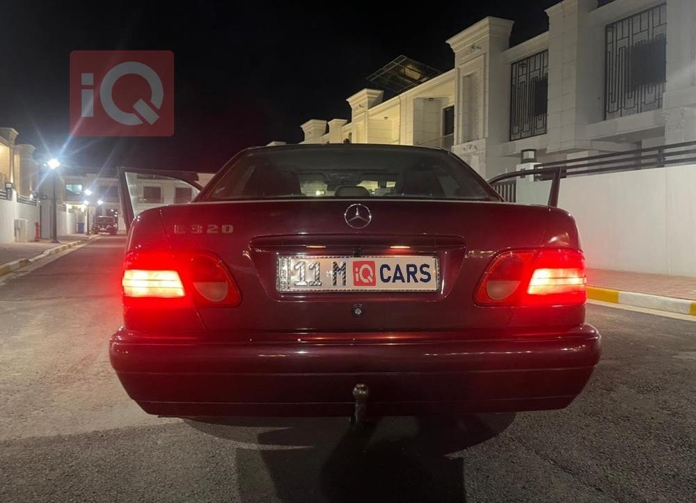 مرسيدس بنز E-Class